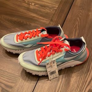 Brand new Reebok classic womens size 6